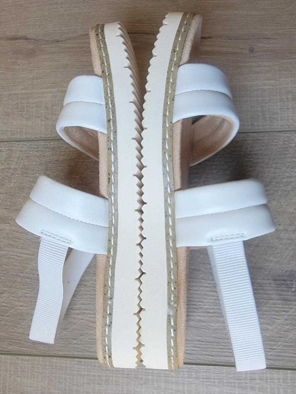 Cat & Jack Kids Kailan White Faux Leather Platform Sandals Size 3 Minimalist - Picture 6 of 12